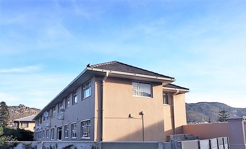To Let 2 Bedroom Property for Rent in Fish Hoek Western Cape